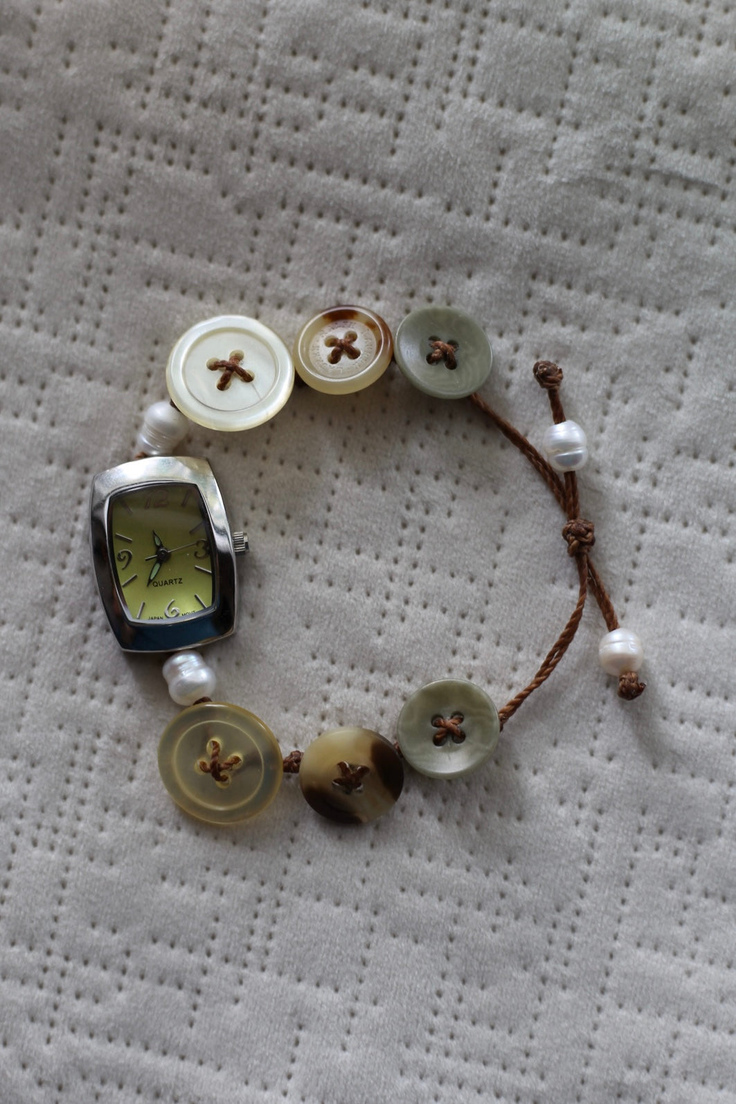 Terra button watch