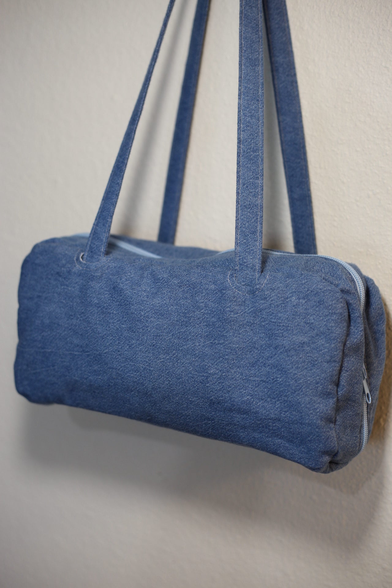 Everyone has good Genes: Jean bowler bag