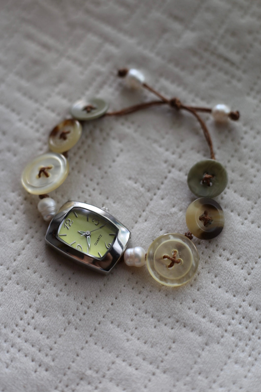 Terra button watch