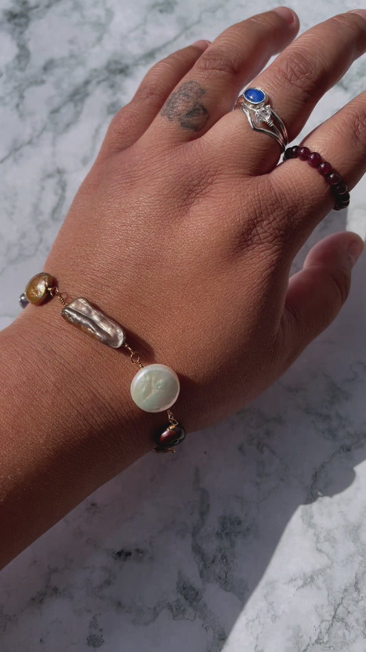 La Esme pearl bracelet