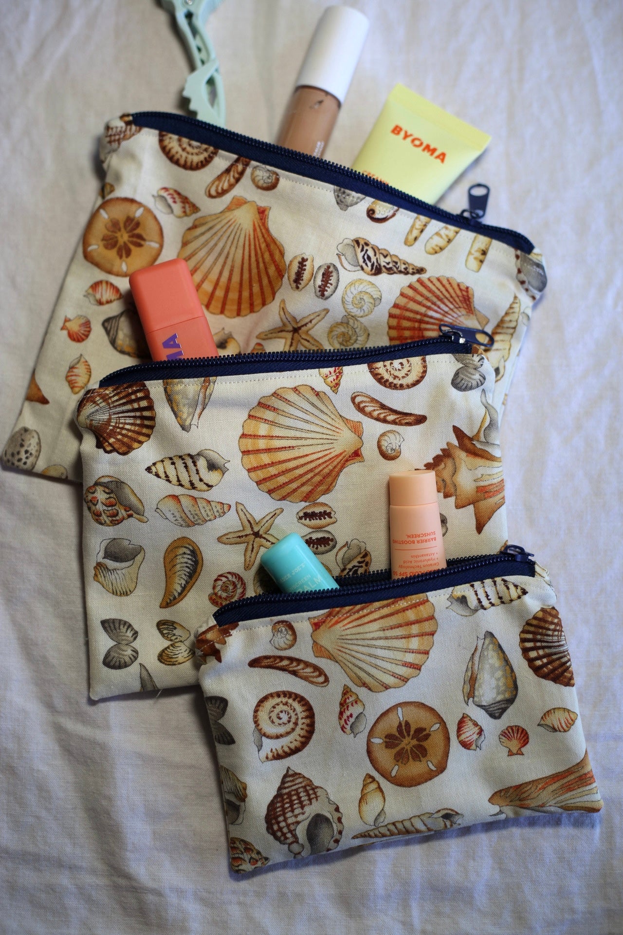 Shell zipper pouch set