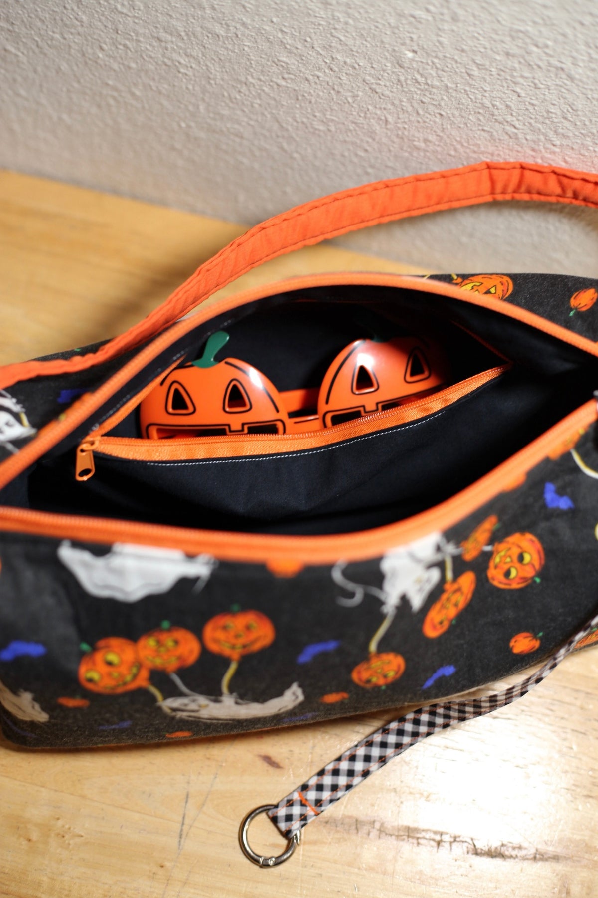 Ghostly Ghouls Loaf Bag