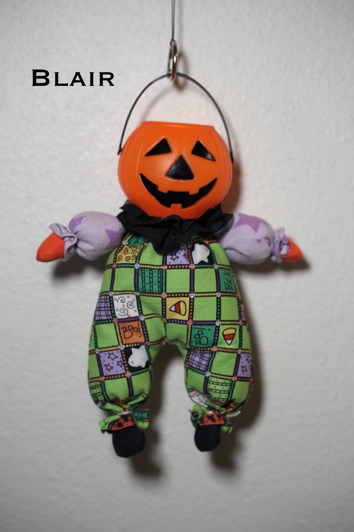 Trick-or-Treaters bag charm