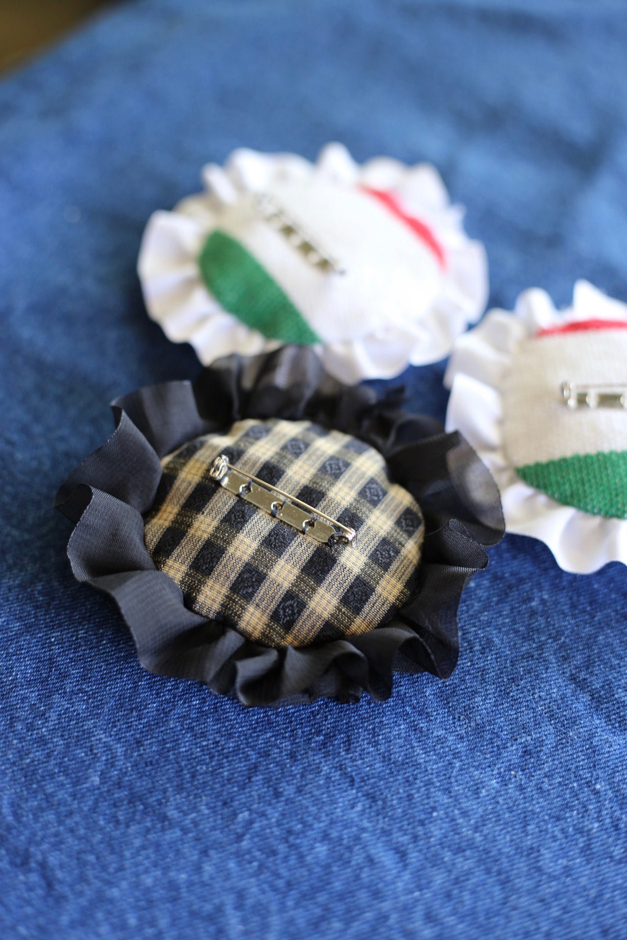 Patriotic buttons