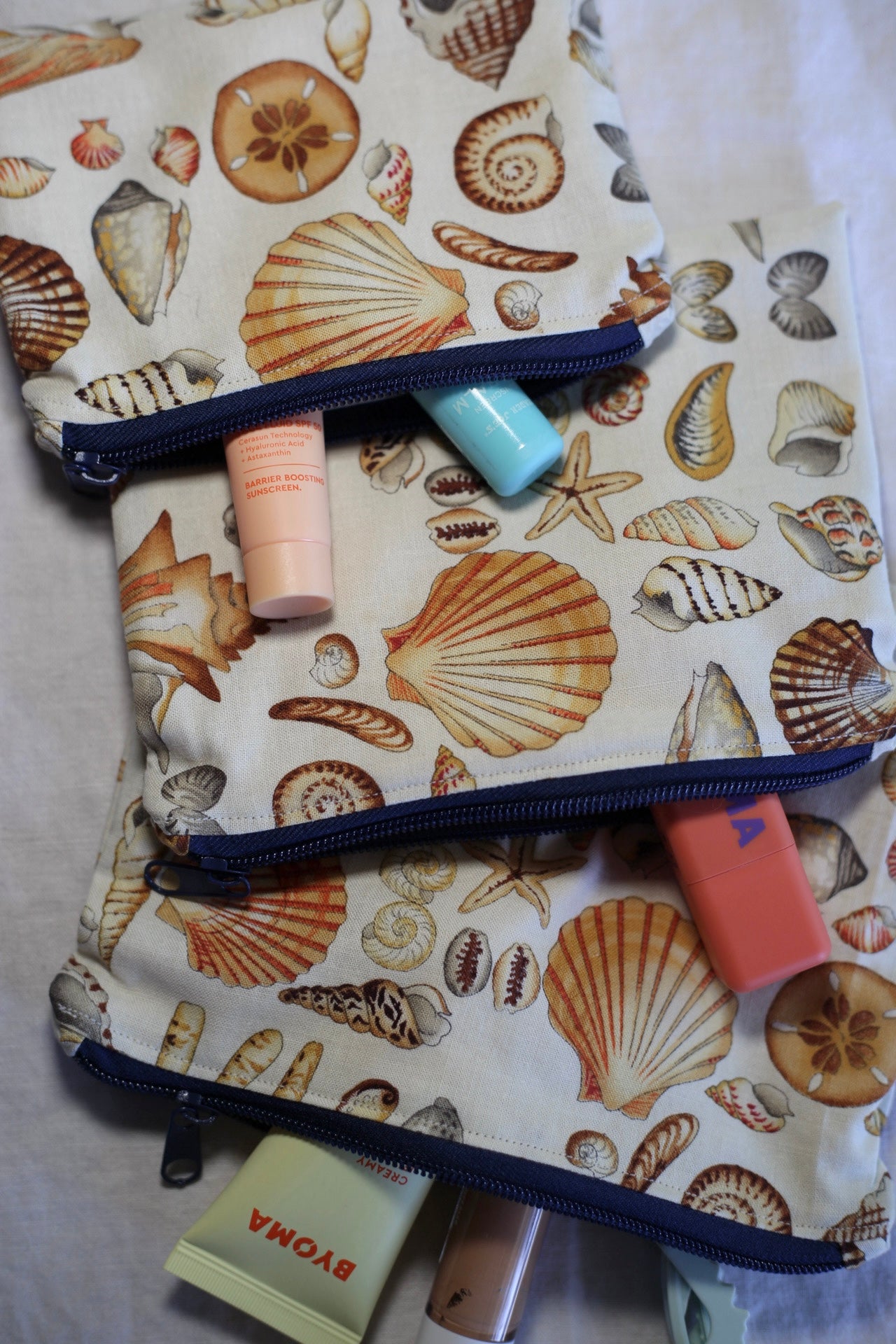 Shell zipper pouch set