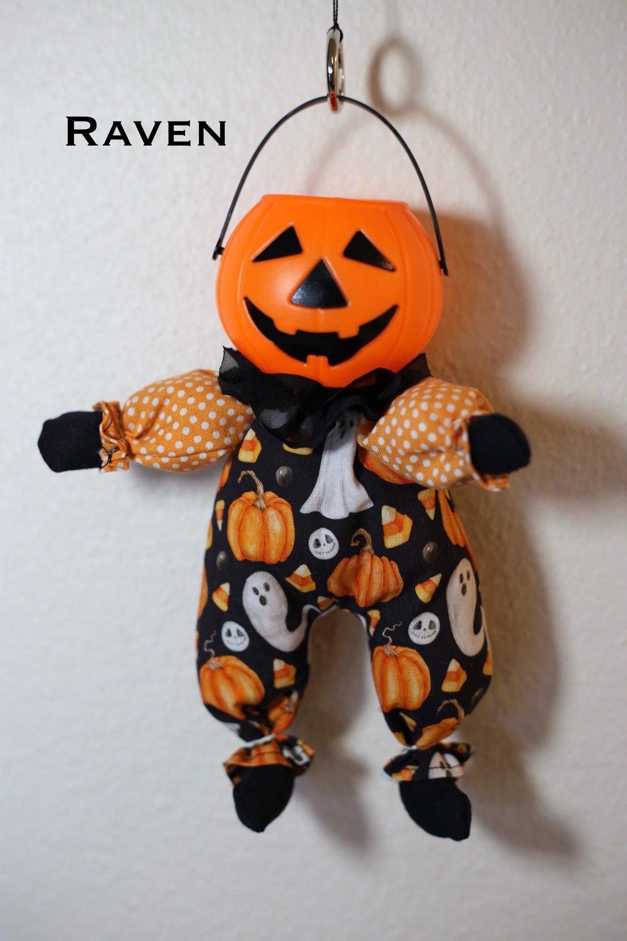 Trick or Treaters bag charm