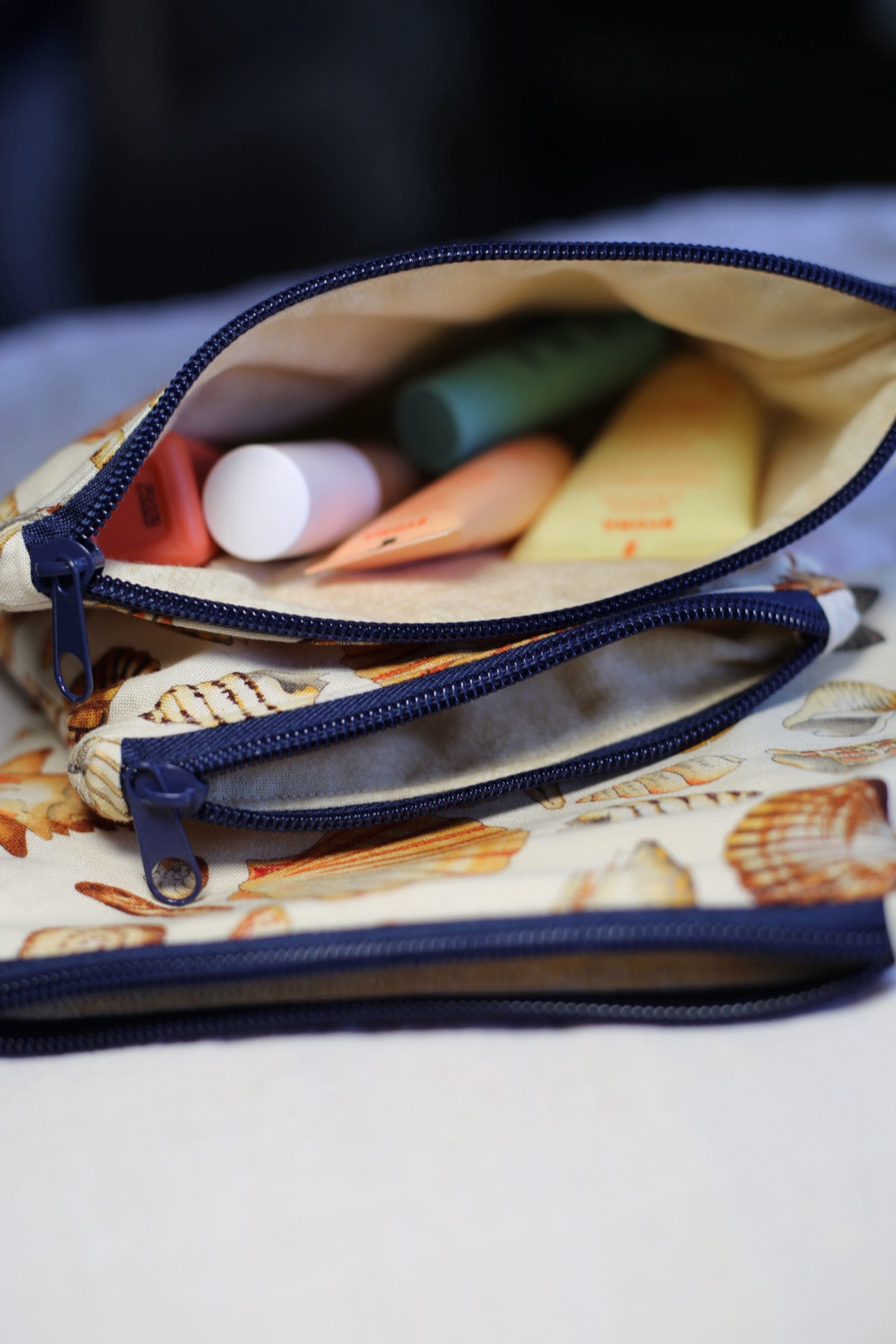 Shell zipper pouch set